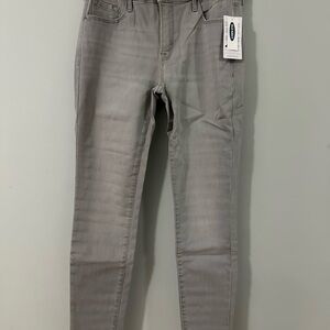 Old Navy Women's Skinny Jeans in Light Gray